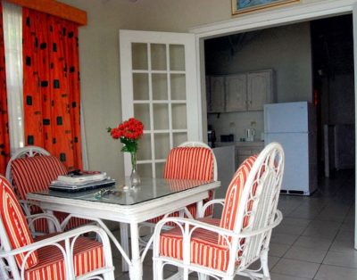 Cassandra II Beachfront Apartments: One Bedroom